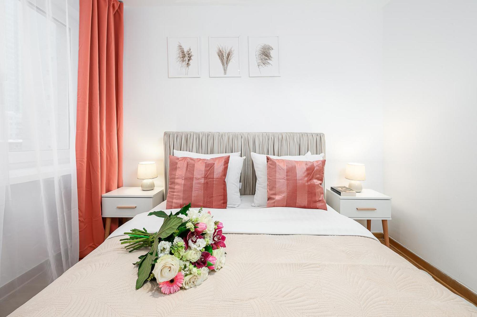 Lumina Apartment Opposite The Palace Of Culture And Science ワルシャワ エクステリア 写真